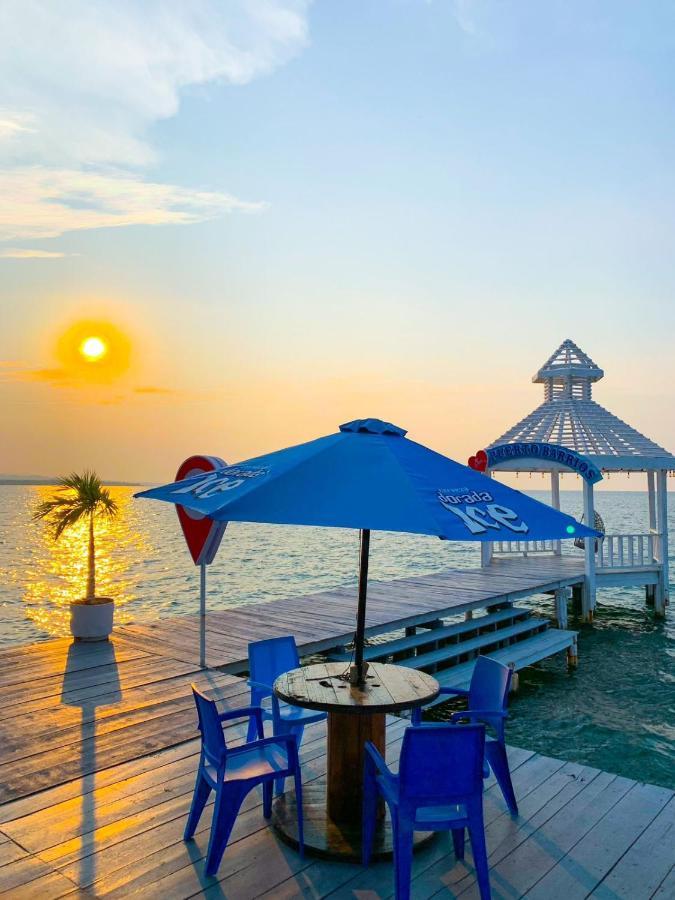 Restaurante Y Hotel “La Pesca” Puerto Barrios Exterior photo