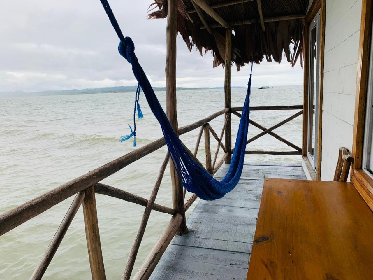 Restaurante Y Hotel “La Pesca” Puerto Barrios Exterior photo